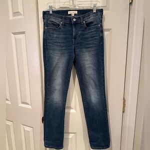 Lucky Brand dark wash straight leg jeans sz 6/28